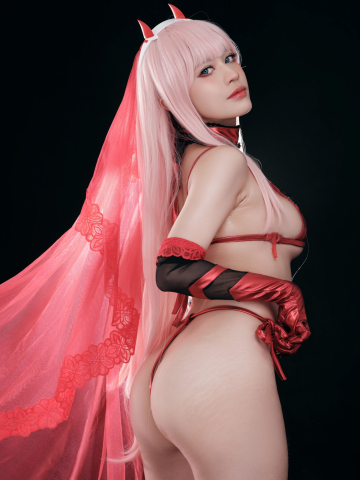 ZeroTwo Pingping Darling in the Frank61EM0M.jpg